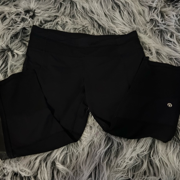 Lululemon capri pants - Picture 6 of 8